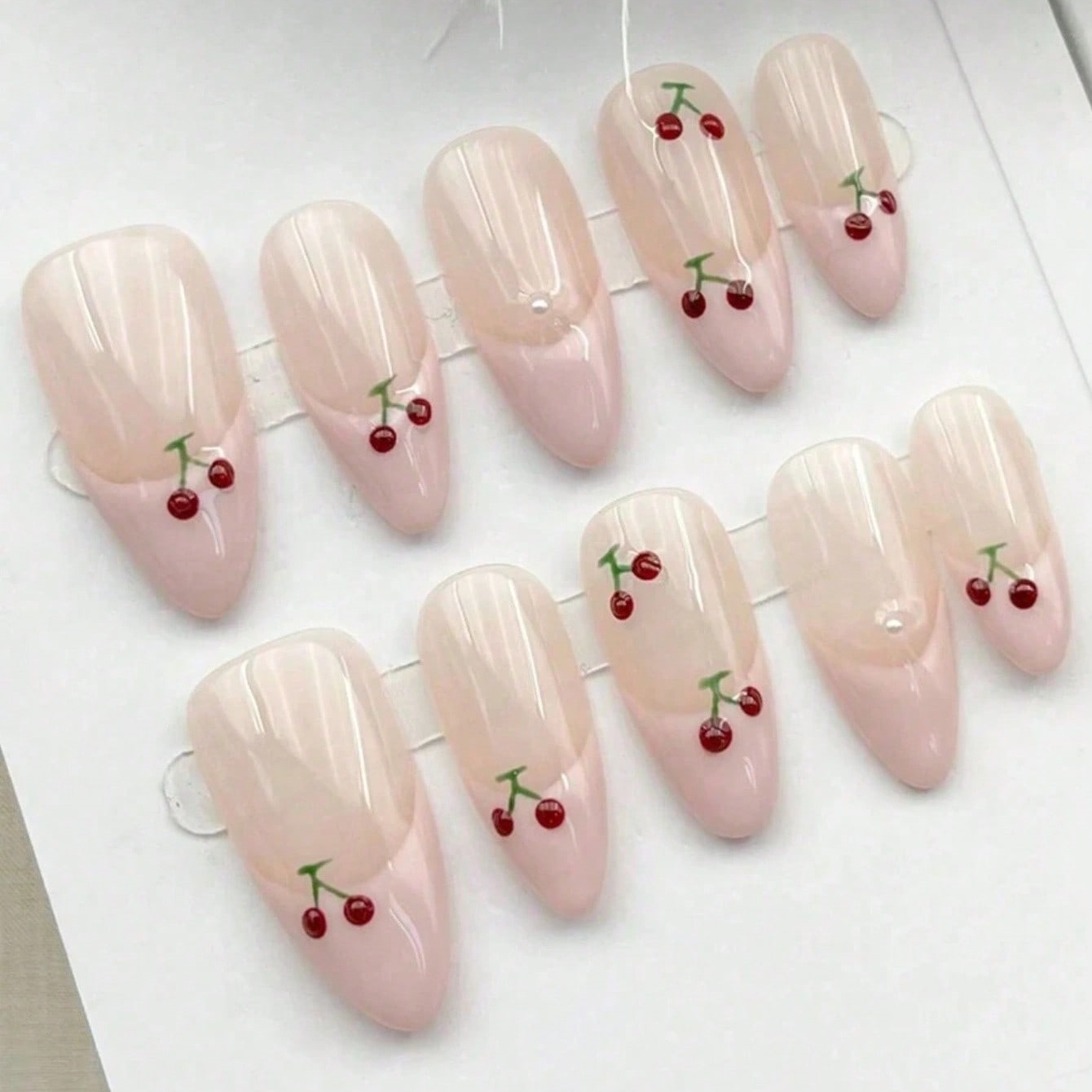 10 قطع من الأظافر الاصطناعية م - مراجعة Nail Art Pink وسعره