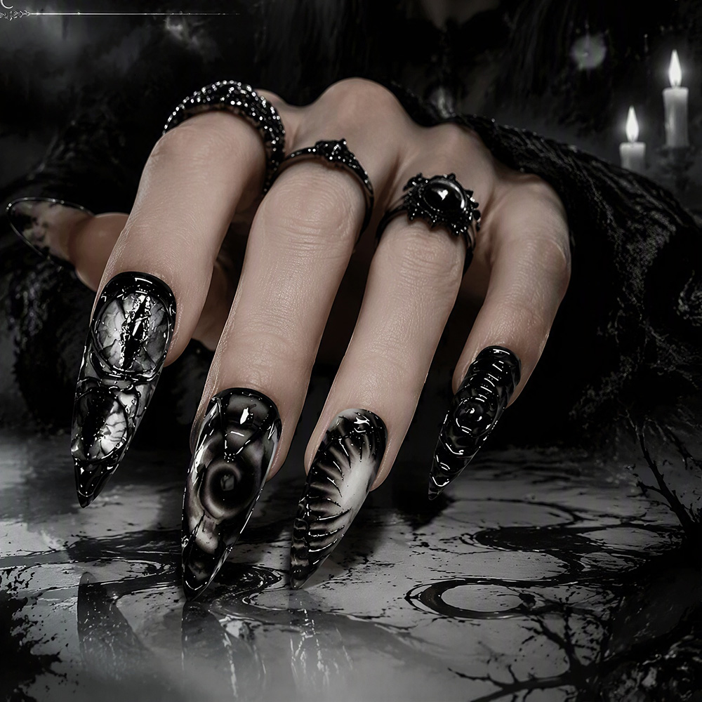أظافر اصطناعية لامعة بتصميم قو - مراجعة Nail Art Press On وسعره