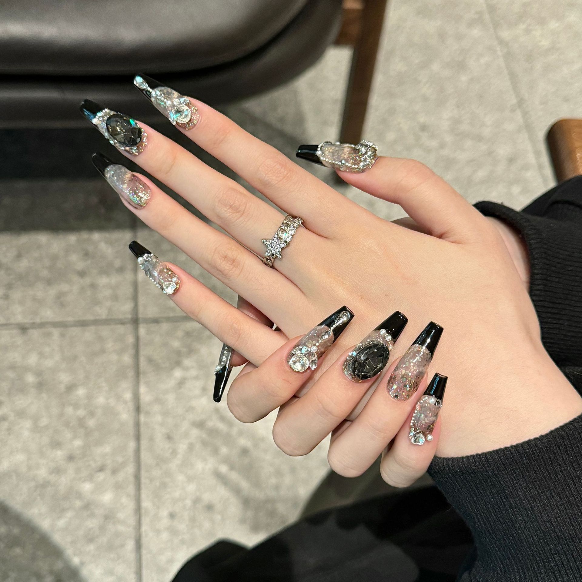 10 قطع الأسود النمط الفرنسي اض - مراجعة Nail Art Press On وسعره